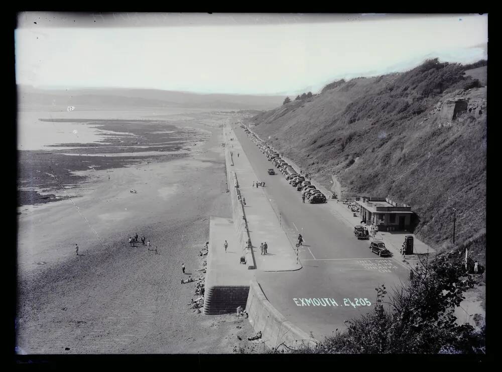 The Promenade + beach from east, Exmouth