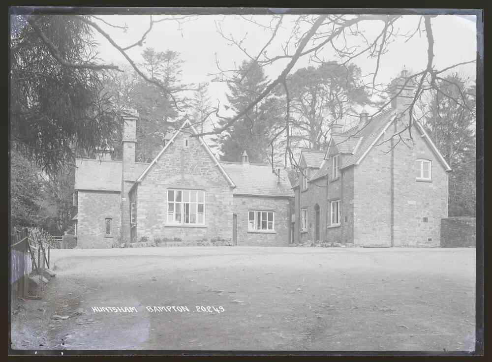 School, Huntsham