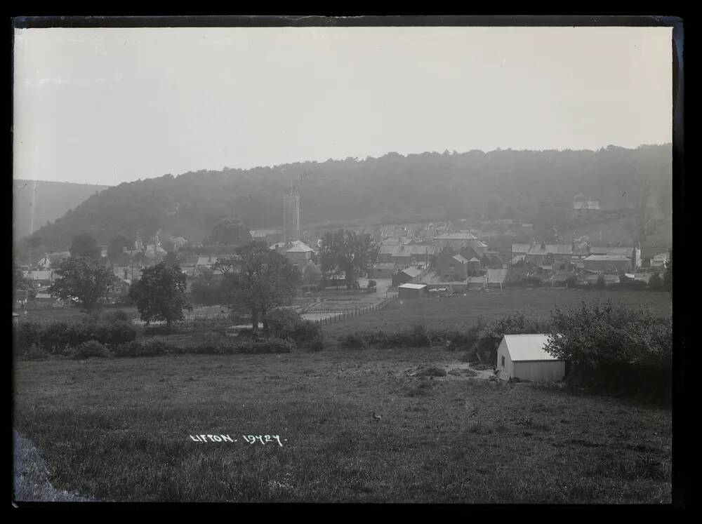 General view, Lifton