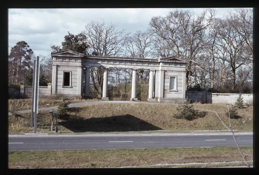 Stover House - Gateway