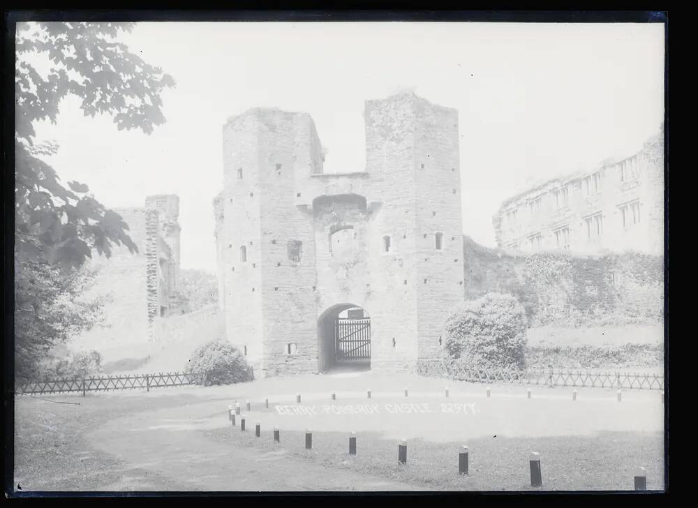 Berry Pomeroy Castle, Totnes